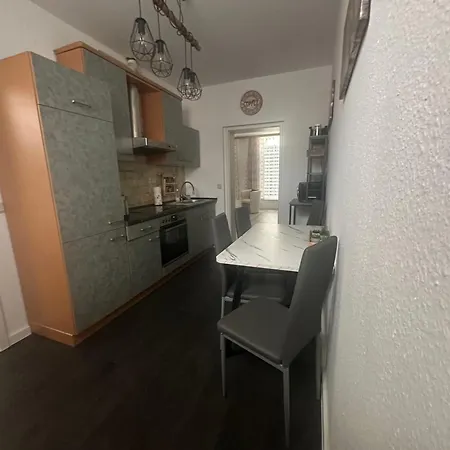 Mila - Schulpromenade 10 , * Wanzleben-Borde