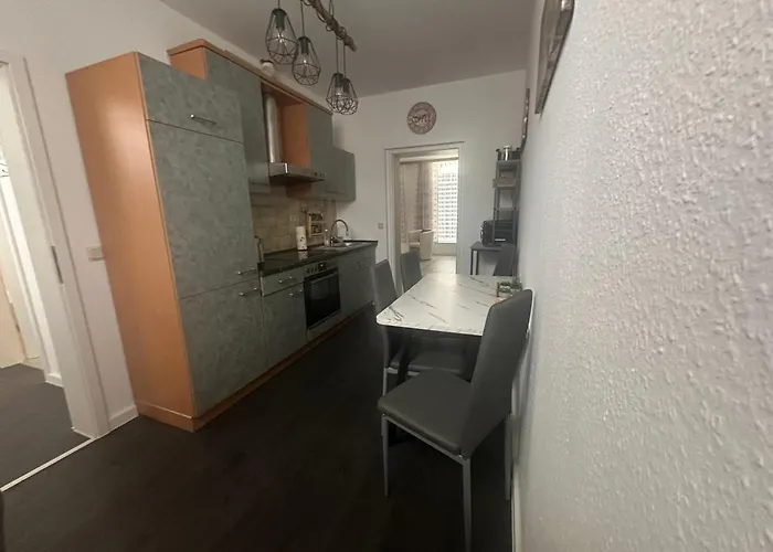 Mila - Schulpromenade 10 , * Wanzleben-Borde